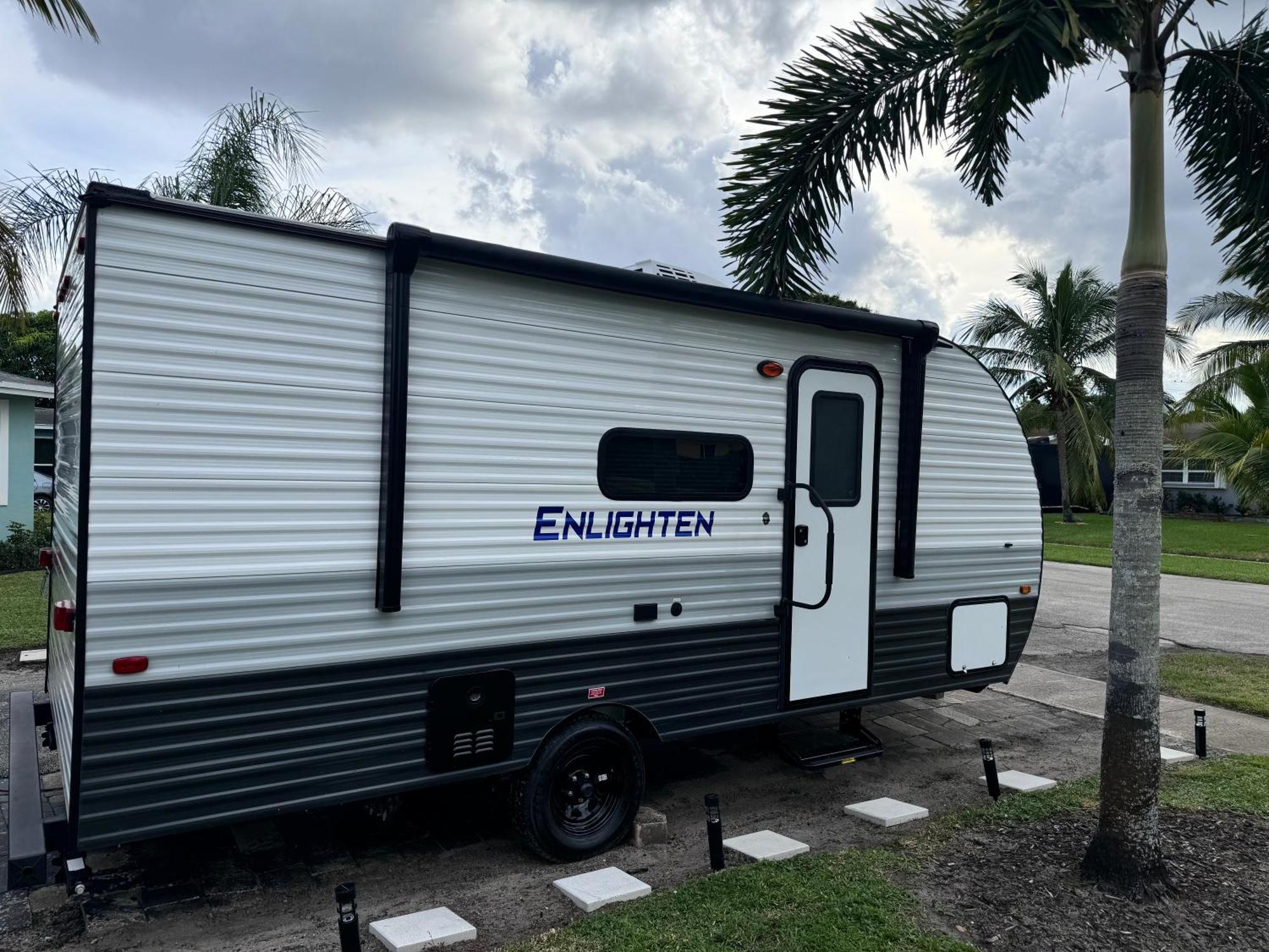 Cozy Rv Trailer Holiday home Fort Lauderdale
