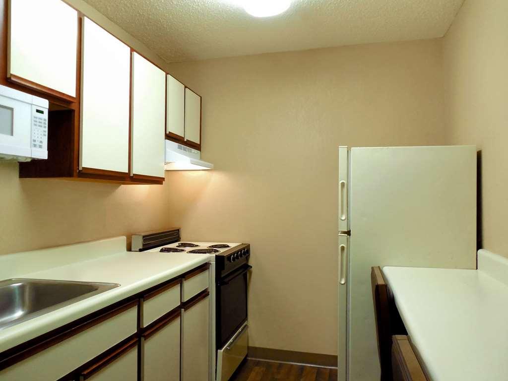 Extended America - Lauderdale - Cypress Creek - Nw 6th Way Hotel