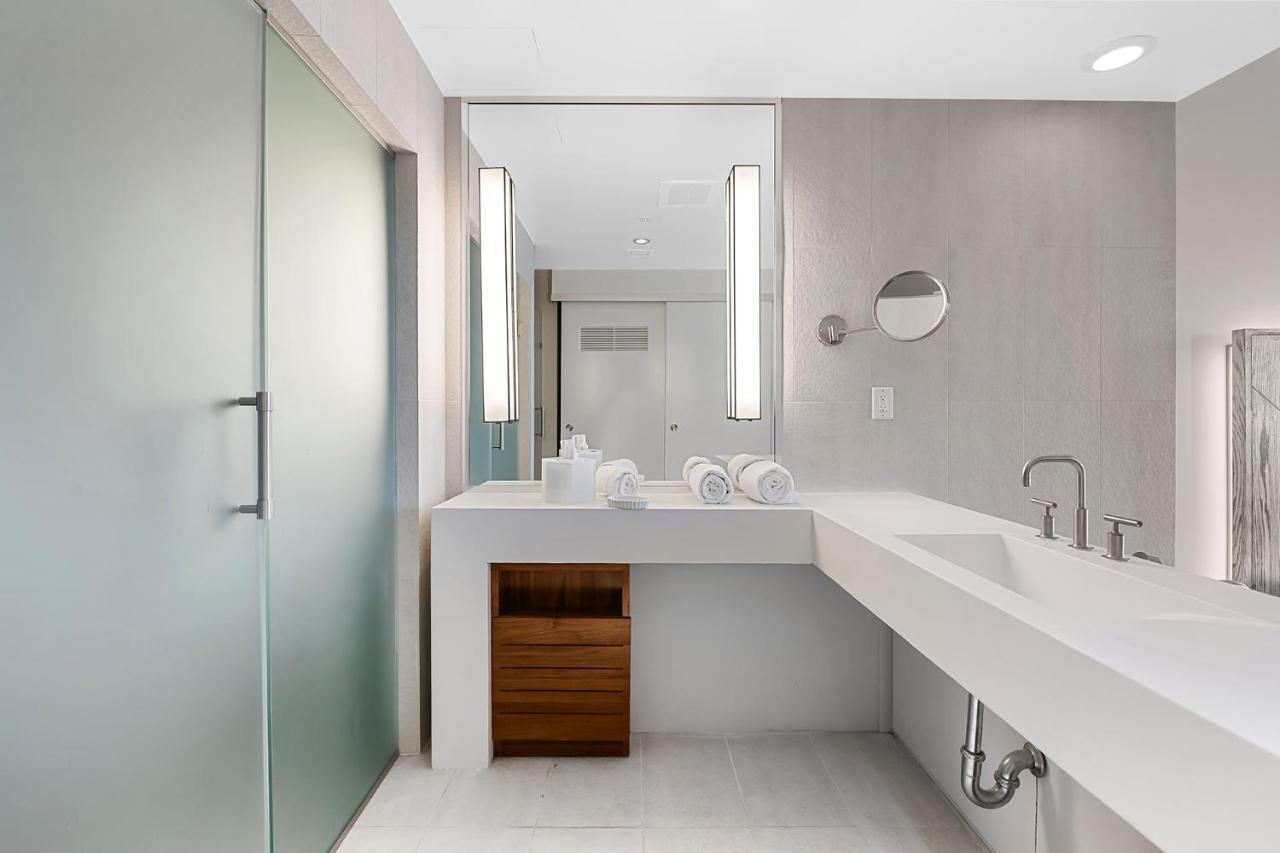 The W Beachfront Retreat * Fort Lauderdale