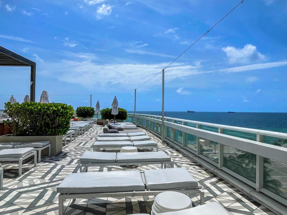 Luxury Corner 1 Bedroom W With Fantastic Intercoastal Views, Pool & Hot Tub *
