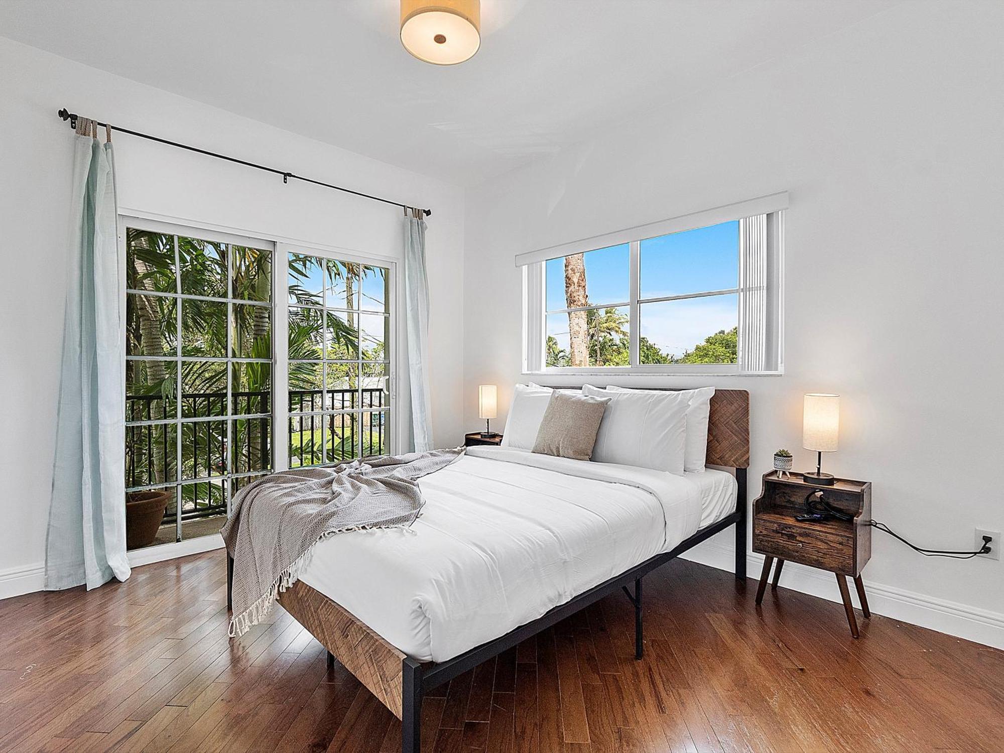 Moroccan Lakefront Retreat- 8 Min To Pnk Stadium Fort Lauderdale