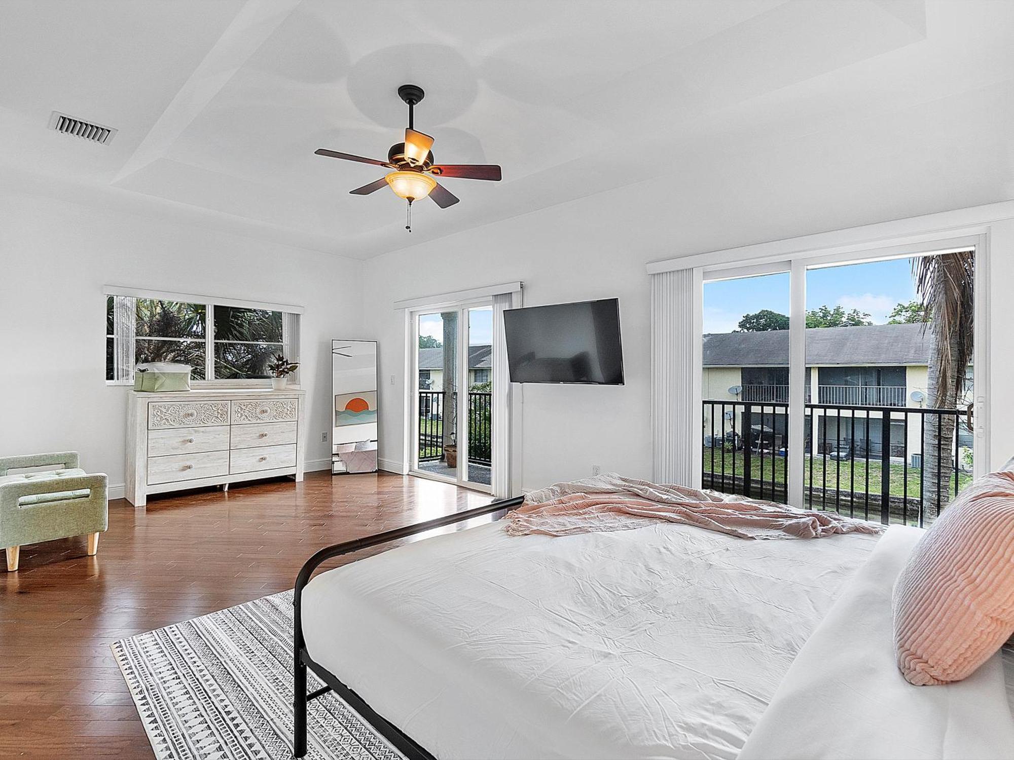 Moroccan Lakefront Retreat- 8 Min To Pnk Stadium Fort Lauderdale