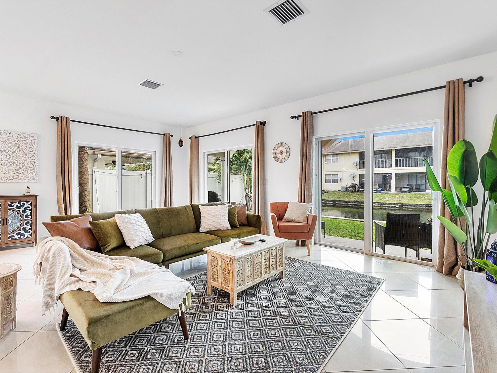 Moroccan Lakefront Retreat- 8 Min To Pnk Stadium * Fort Lauderdale