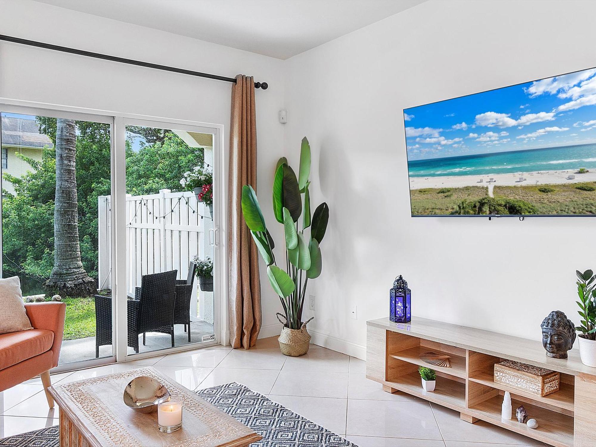 Moroccan Lakefront Retreat- 8 Min To Pnk Stadium Villa Fort Lauderdale