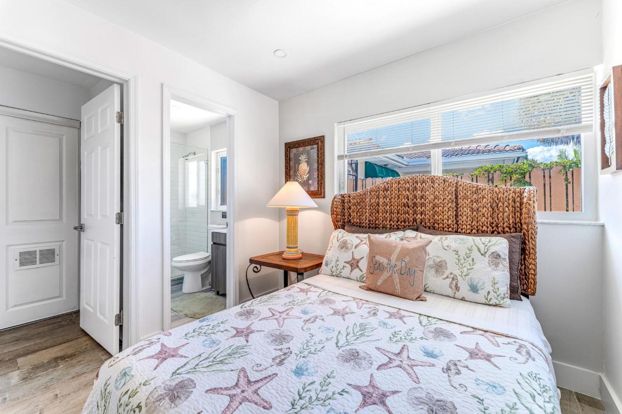 New Awesome 43, Few Min Walk From The ! Fort Lauderdale