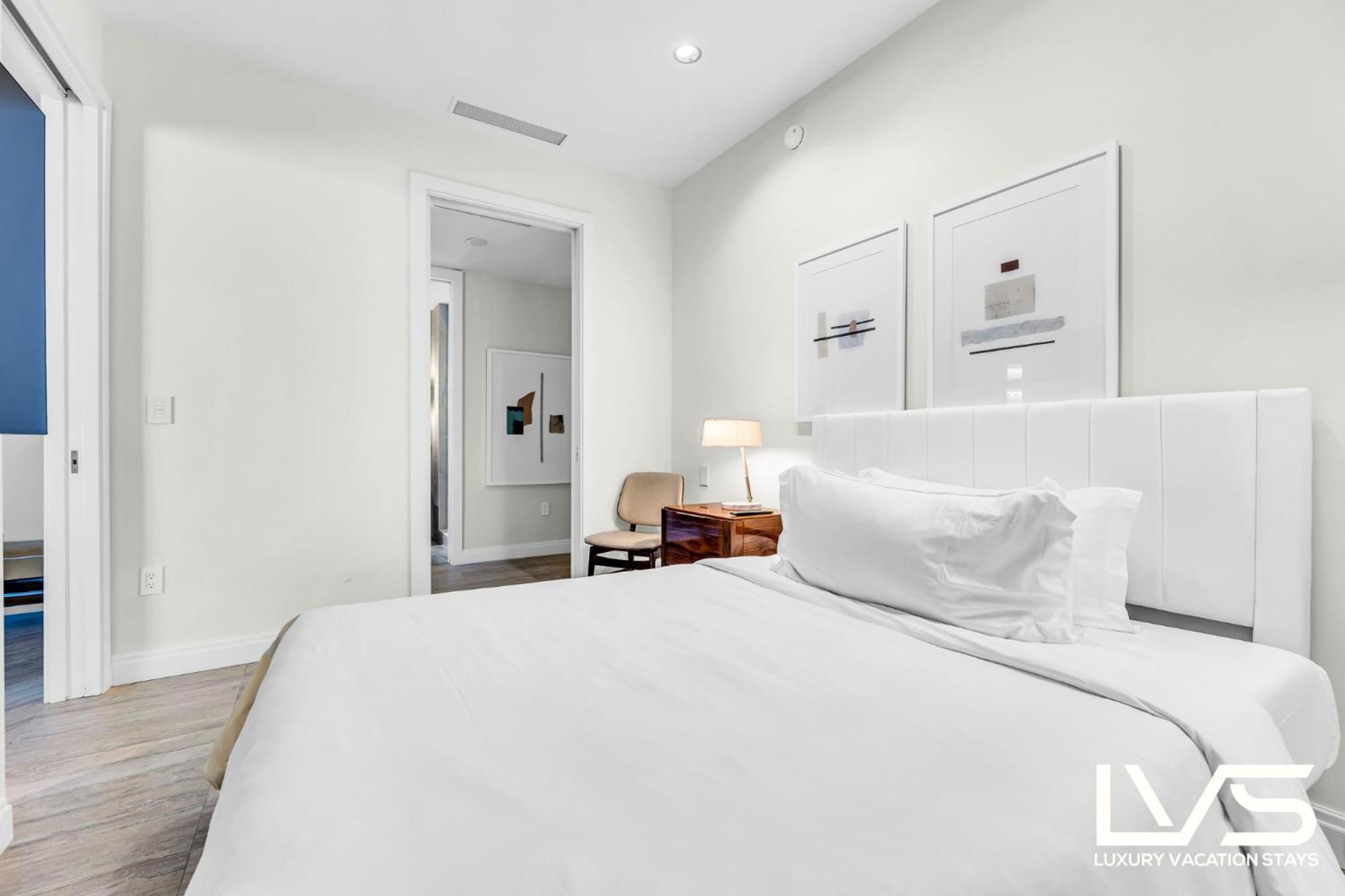 Four Seasons Ftl 2 Bed 2bath Luxury Direct Ocean Views