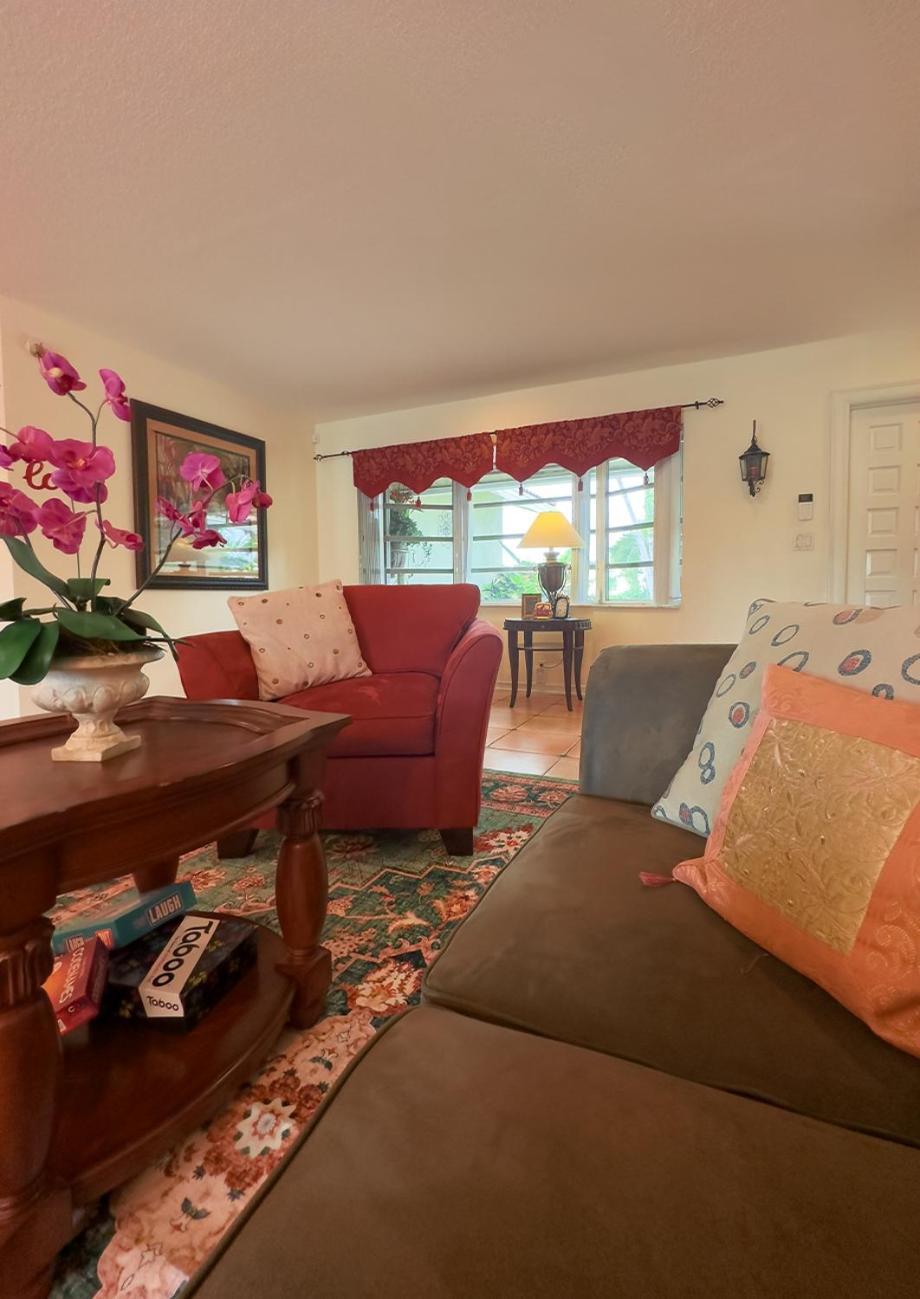 Spacious 3br Oasis With Private Pool Holiday home Fort Lauderdale