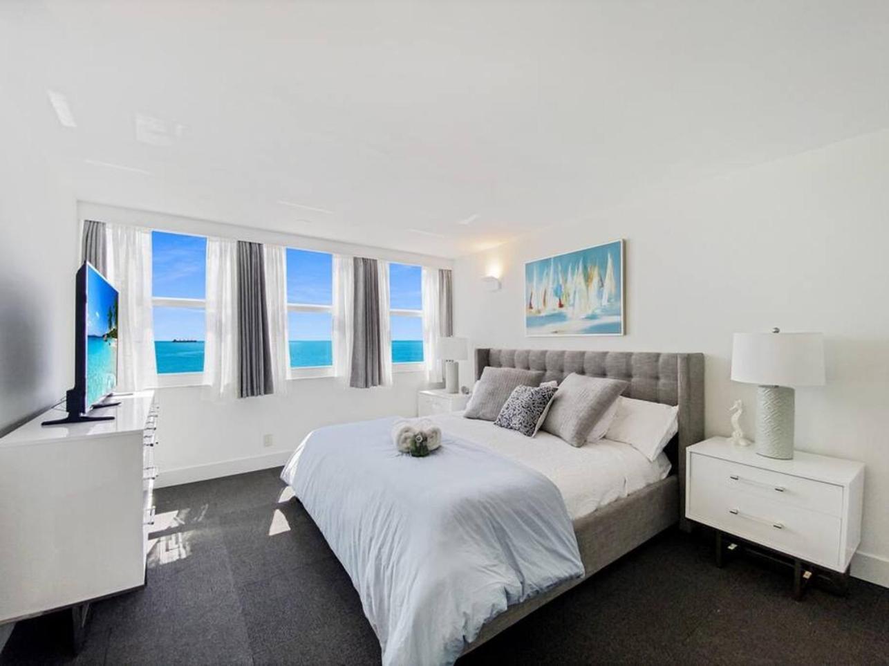Luxury Beachfront By Pmi Holiday home Fort Lauderdale