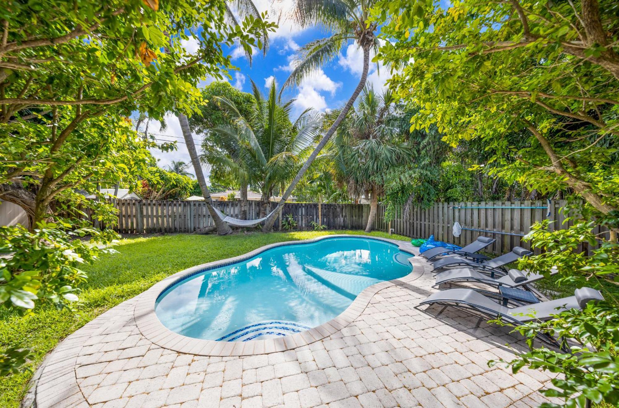 Escape To Newly Remodeled In The Heart Lauderdale With Private Pool * Fort Lauderdale