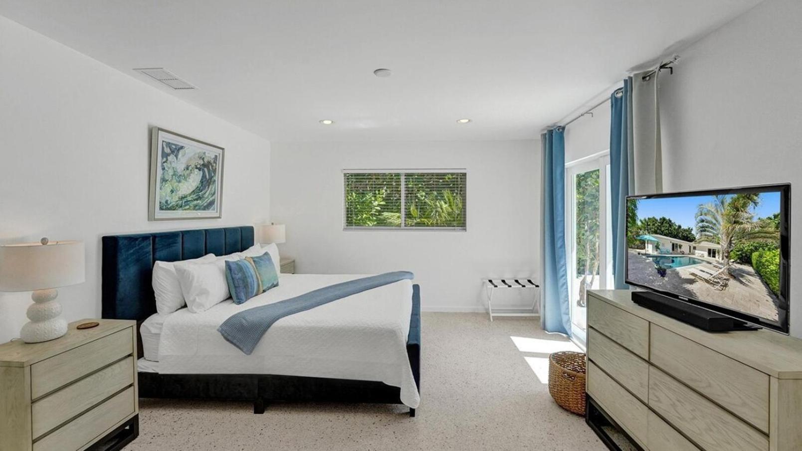 44 Canal With Heated Pool & Free Dock * Fort Lauderdale