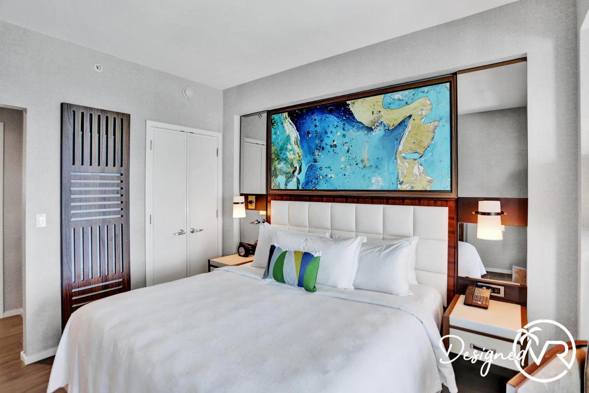 Stunning Beachfront Luxury- Your Perfect Getaway! Apartment