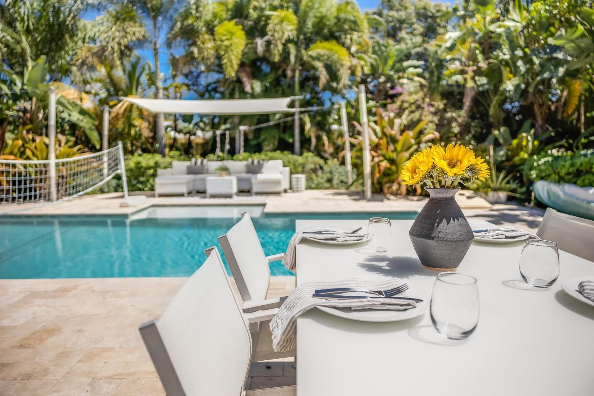 Tidal By Avantstay Gorgeous Close To Beaches W Pool Holiday home *
