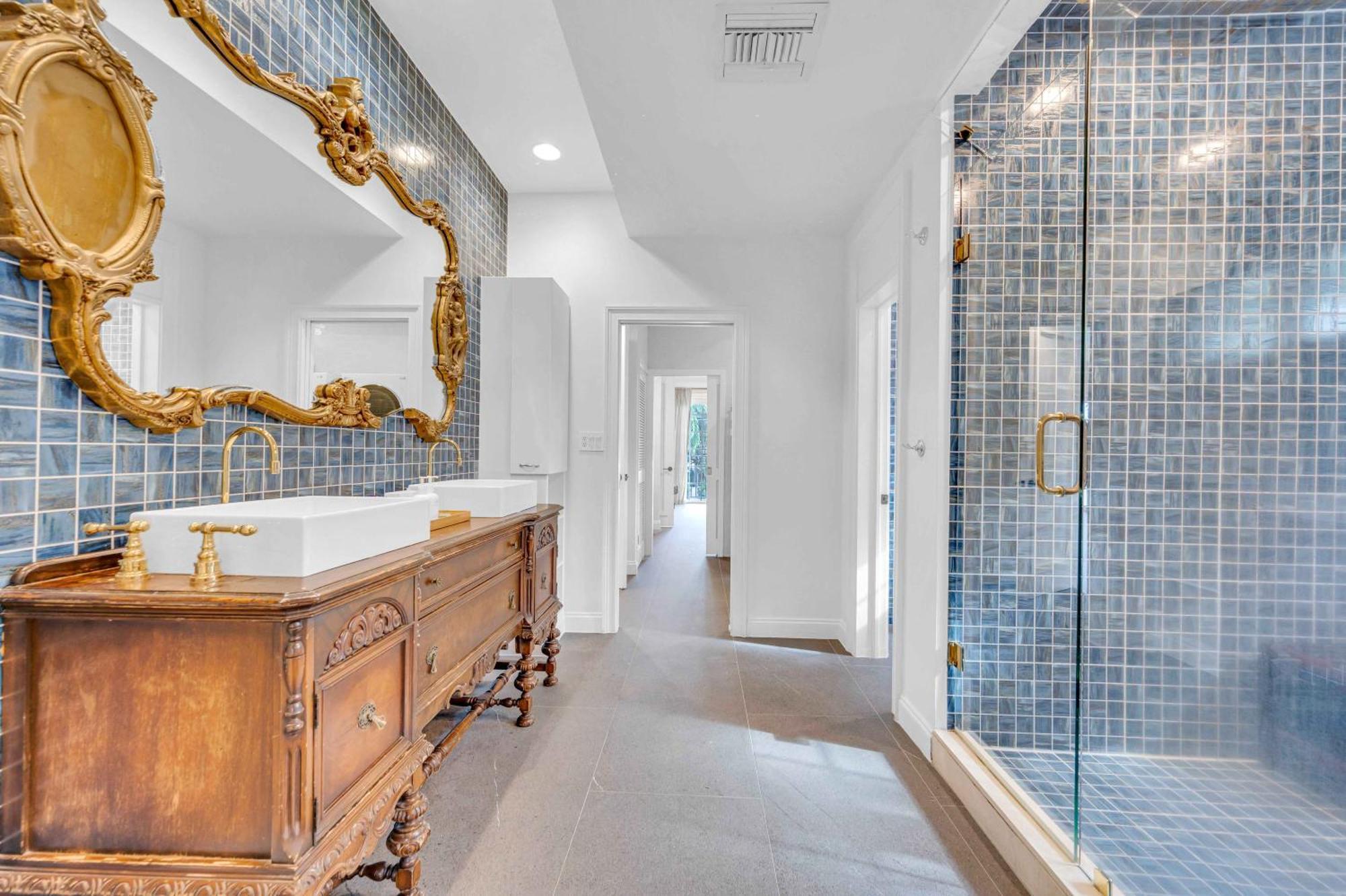 The Modern Castle Canal View Access Rooftop Living Greenhouse Vlllas * Fort Lauderdale