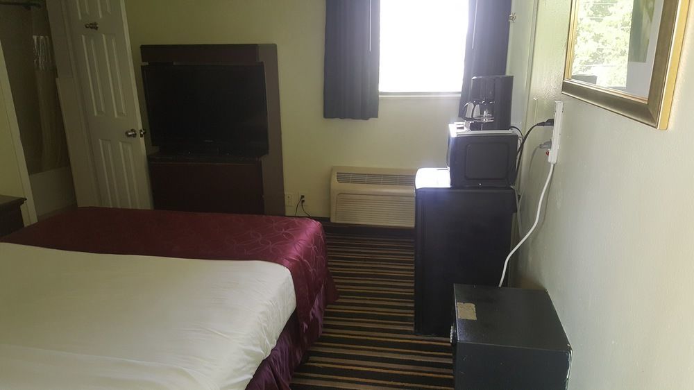 Travelodge By Wyndham Hotel