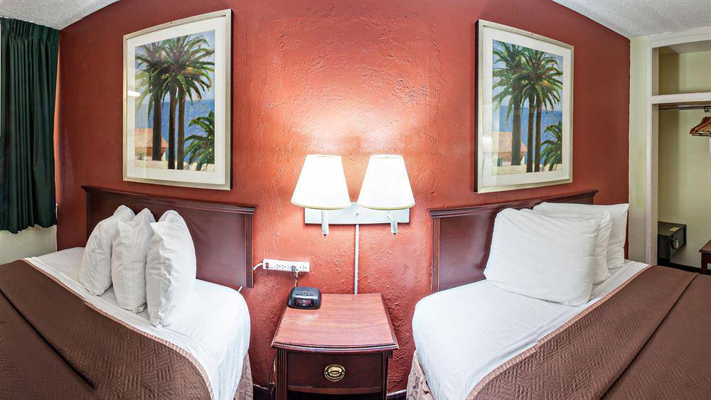 Travelodge By Wyndham 3* Lauderdale-by-the-Sea
