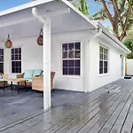 Villa Rio Vista - Massive Las Olas Compound With Pool & 3 Living Areas With Kitchens