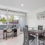 The Purple Pelican Beachfront With Ocean Balcony Unit 1