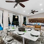 Modern House W/Htd Pool. Near The Beach! Bote