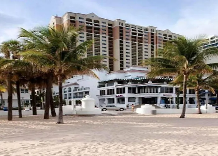 Marriott Beachplace Towers Luxury Guest Room
