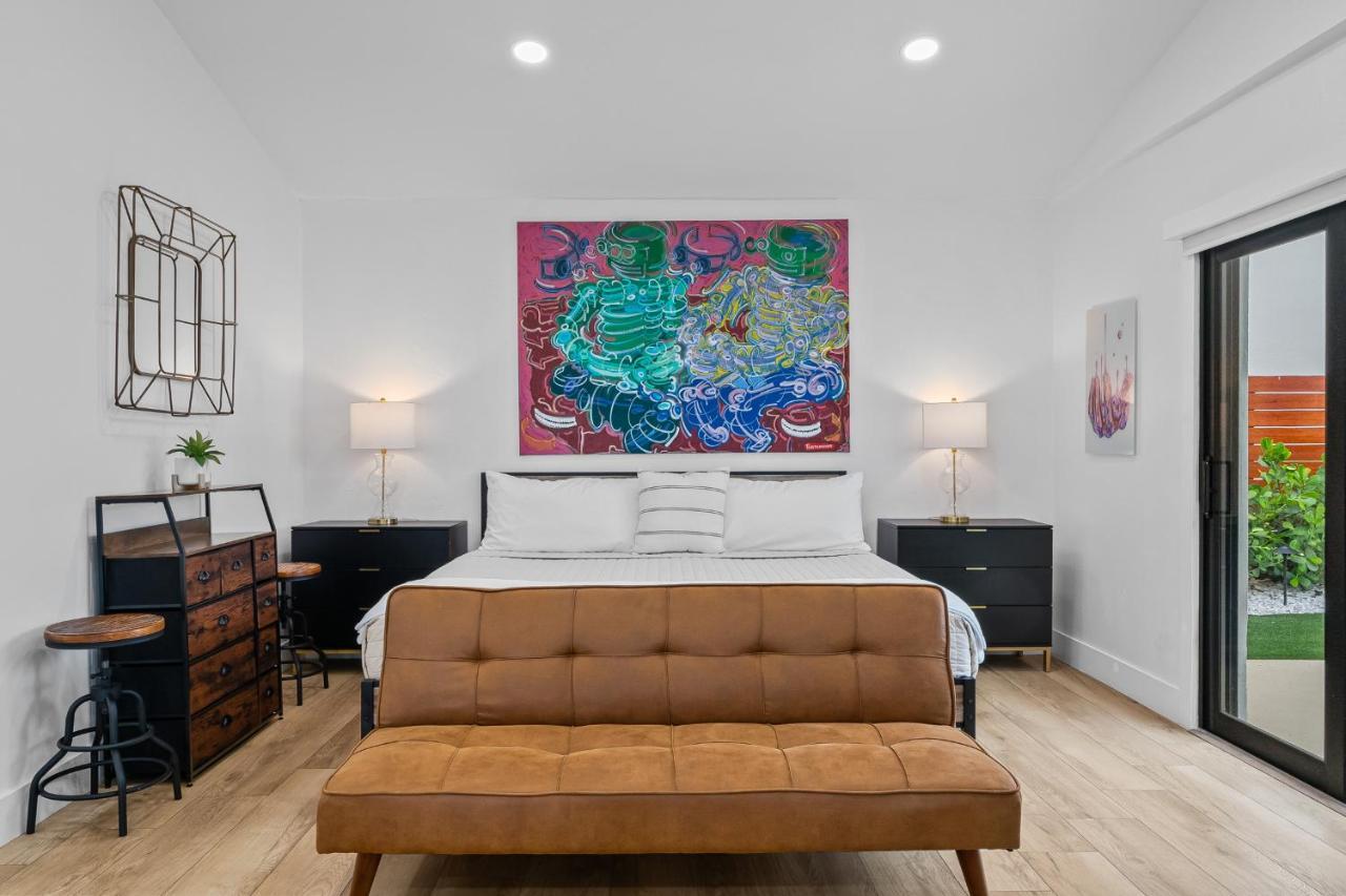 The Freedom House • Urban Oasis • Eclectic Retreat Holiday home *