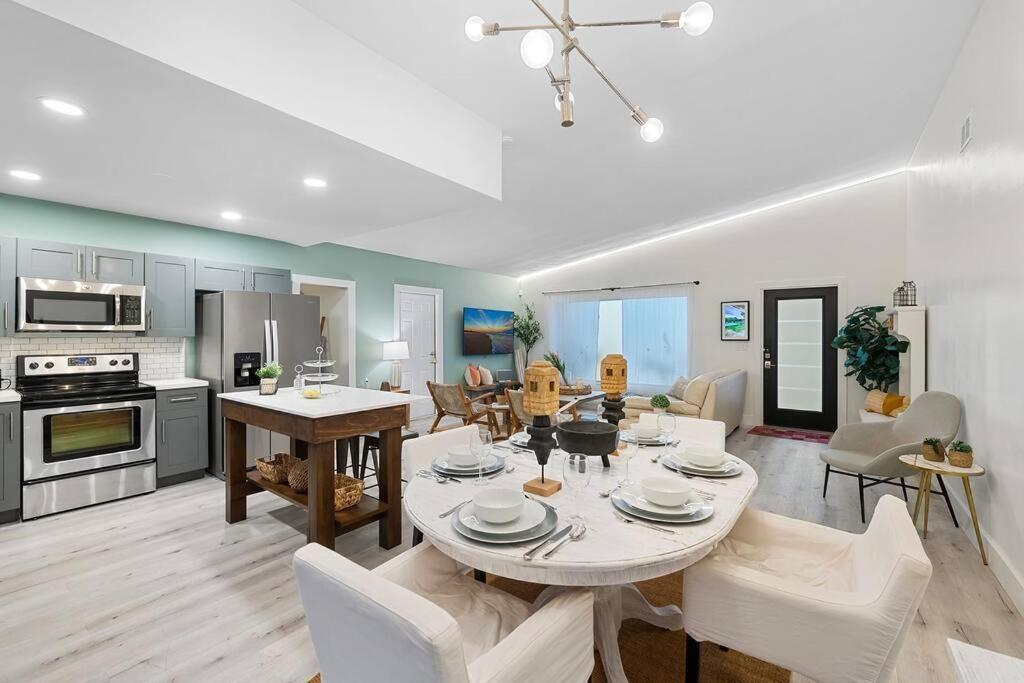 Modern House W/htd Pool. Near The Beach! Bote Villa