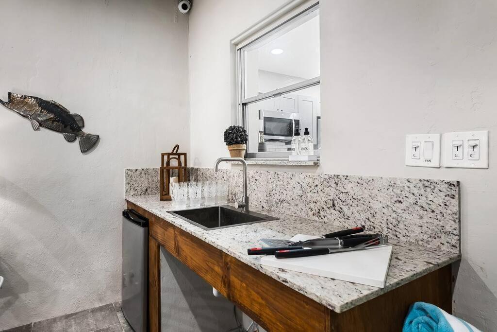 Modern House W/htd Pool. Near The Beach! Bote Villa