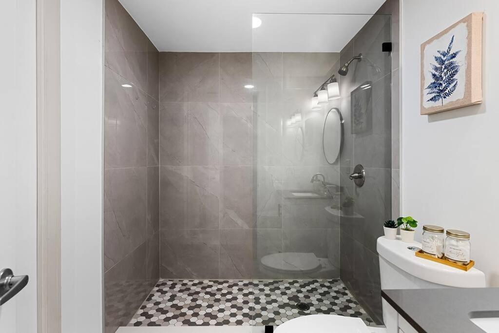 Modern House W/htd Pool. Near The Beach! Bote Fort Lauderdale