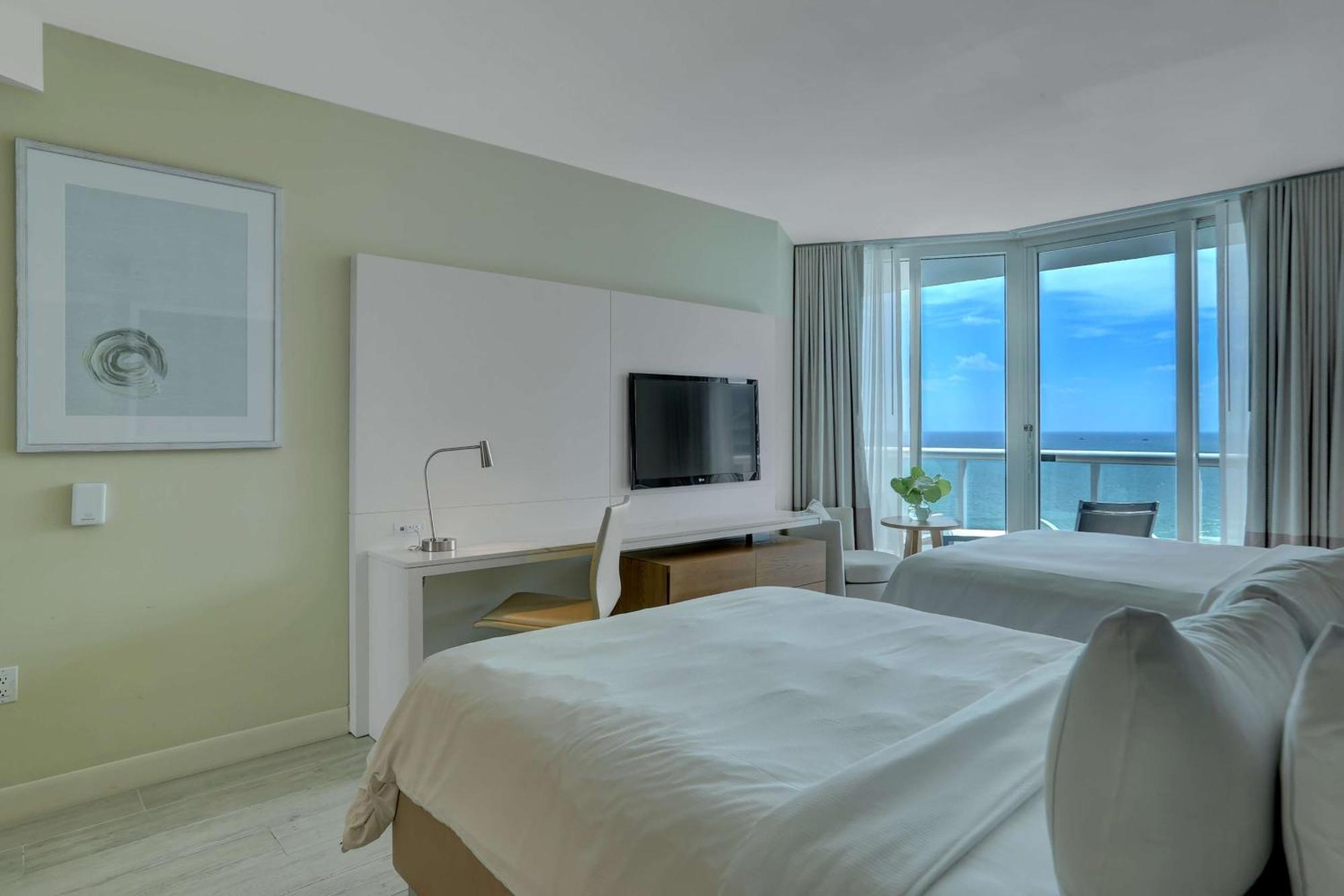 Beach House Fort Lauderdale, A Hilton Resort 4*