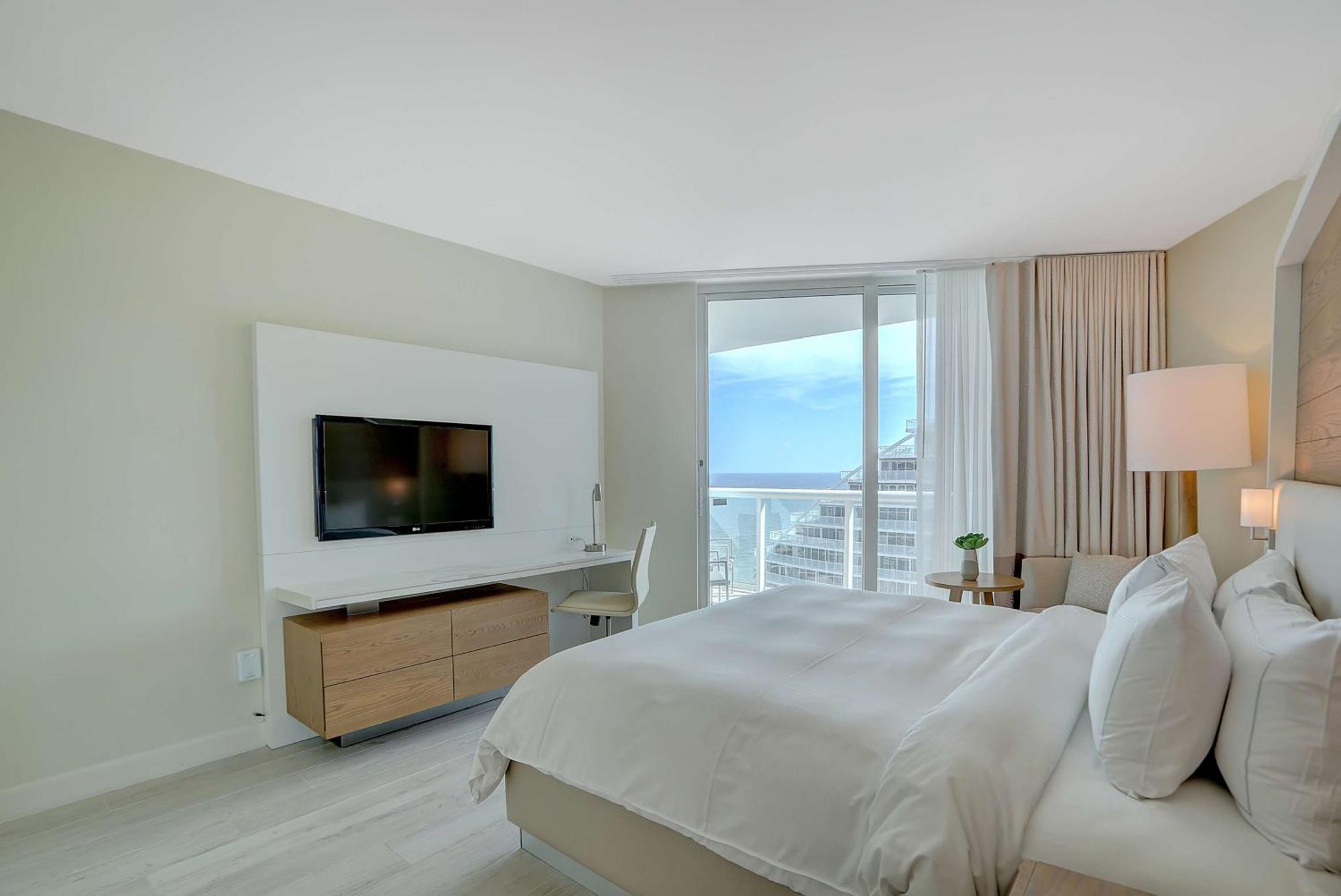 Beach House Fort Lauderdale, A Hilton Resort Resort