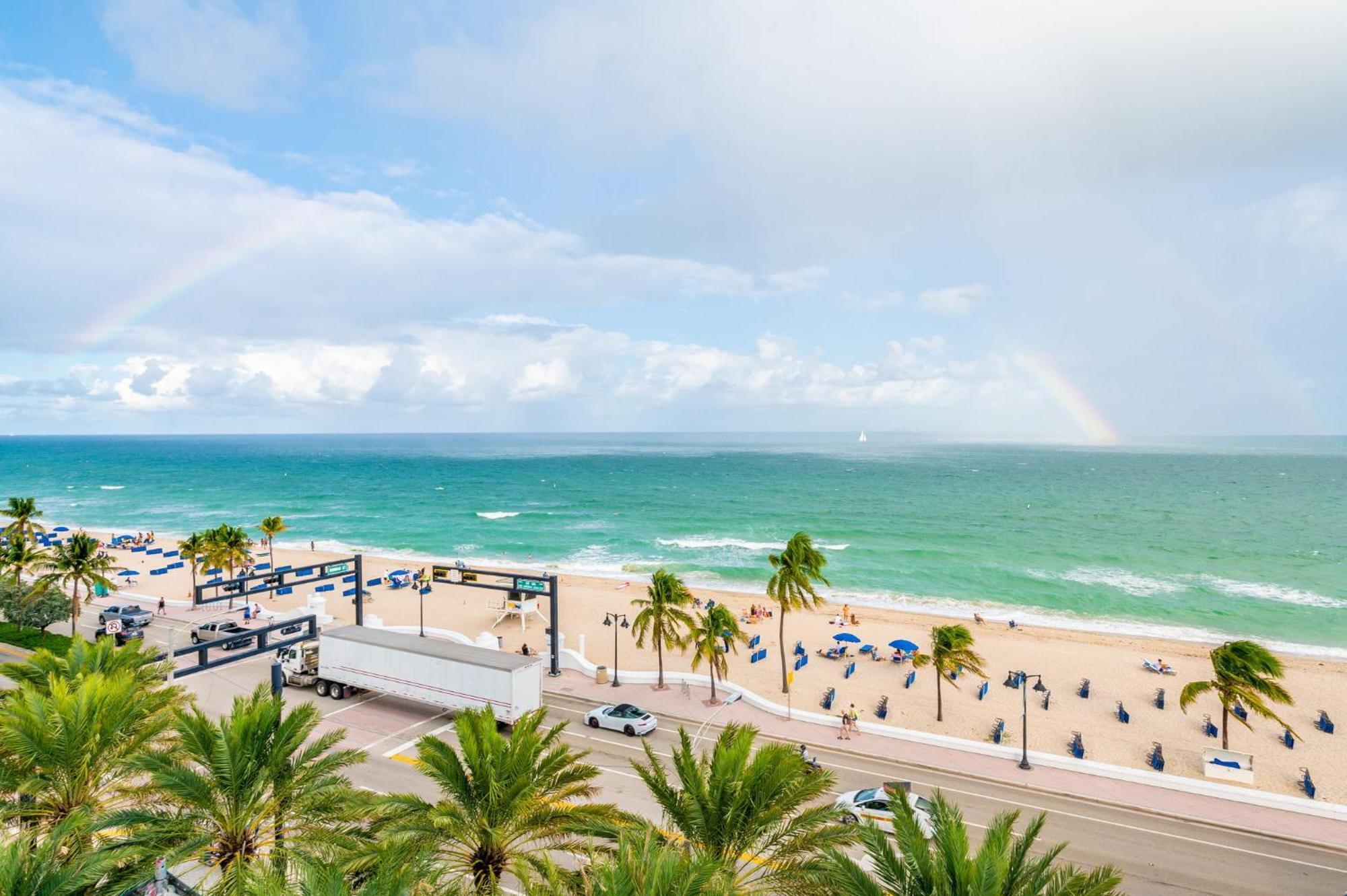 16th Floor Luxury 2 Bedroom - Ocean Views & Luxury Fort Lauderdale
