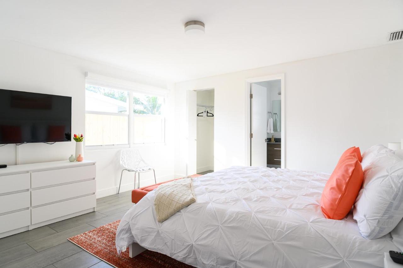 Luxury Casa 4 Bedrooms With Pool & Game 15 Mins To Ocean * Fort Lauderdale