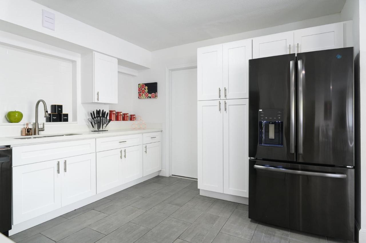 Villa Luxury Casa 4 Bedrooms With Pool & Game 15 Mins To Ocean Fort Lauderdale