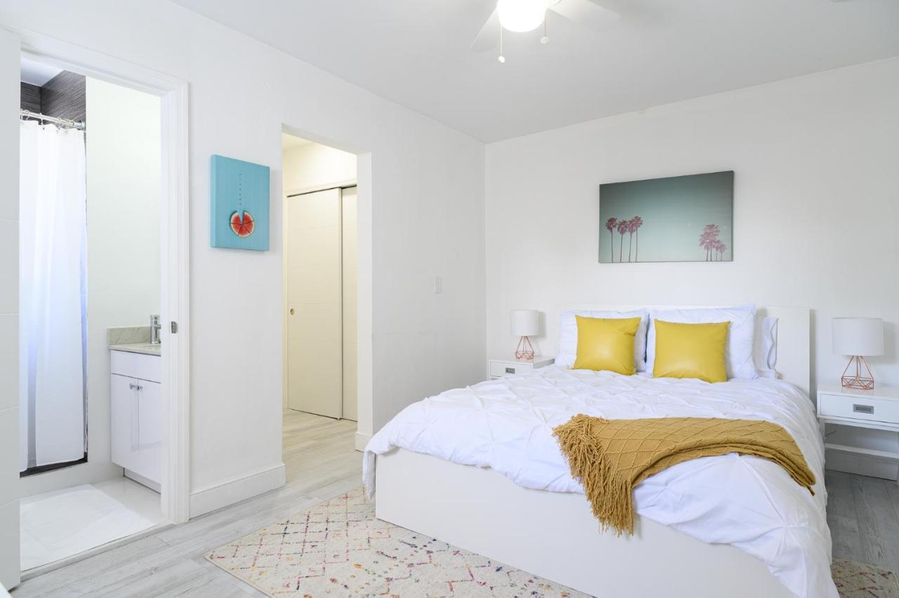 Villa Luxury Casa 4 Bedrooms With Pool & Game 15 Mins To Ocean Fort Lauderdale